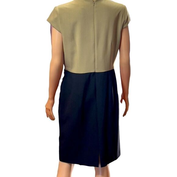 Sandra Darren Two Color Front Pockets Sheath Dress Size 10 - Picture 3 of 15